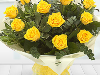 Dozen Yellow Rose Aquapack