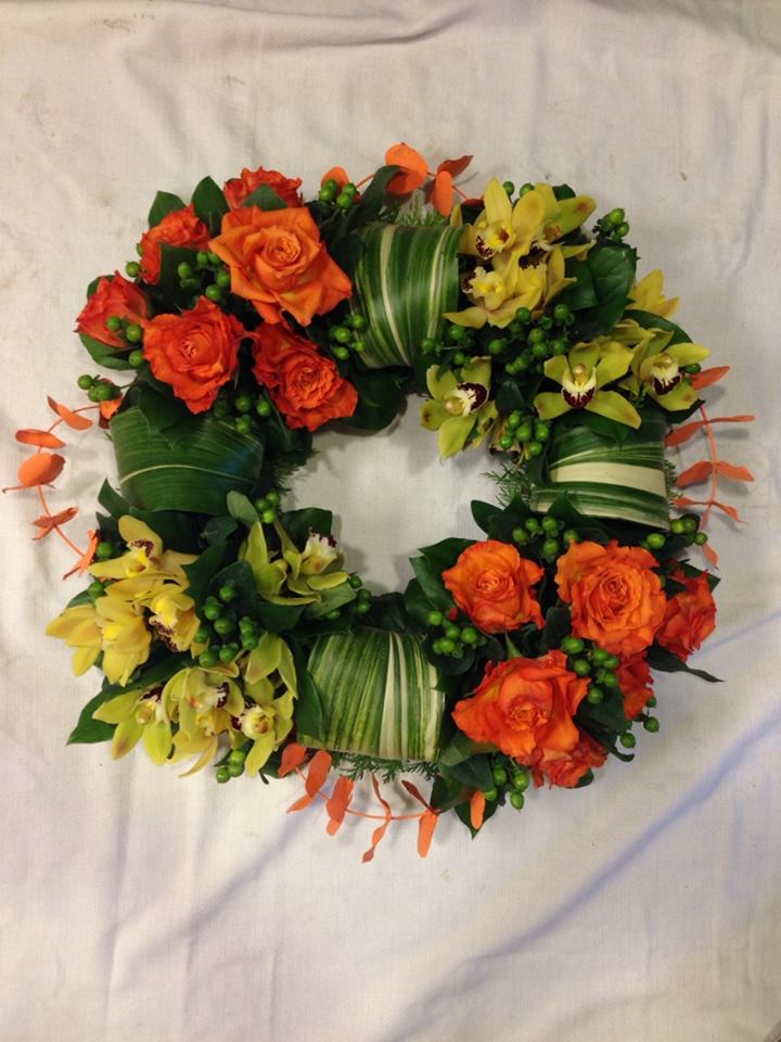 Grouped Orange Wreath - WRE14