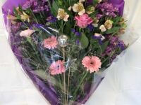 Pretty Christmas Bouquet