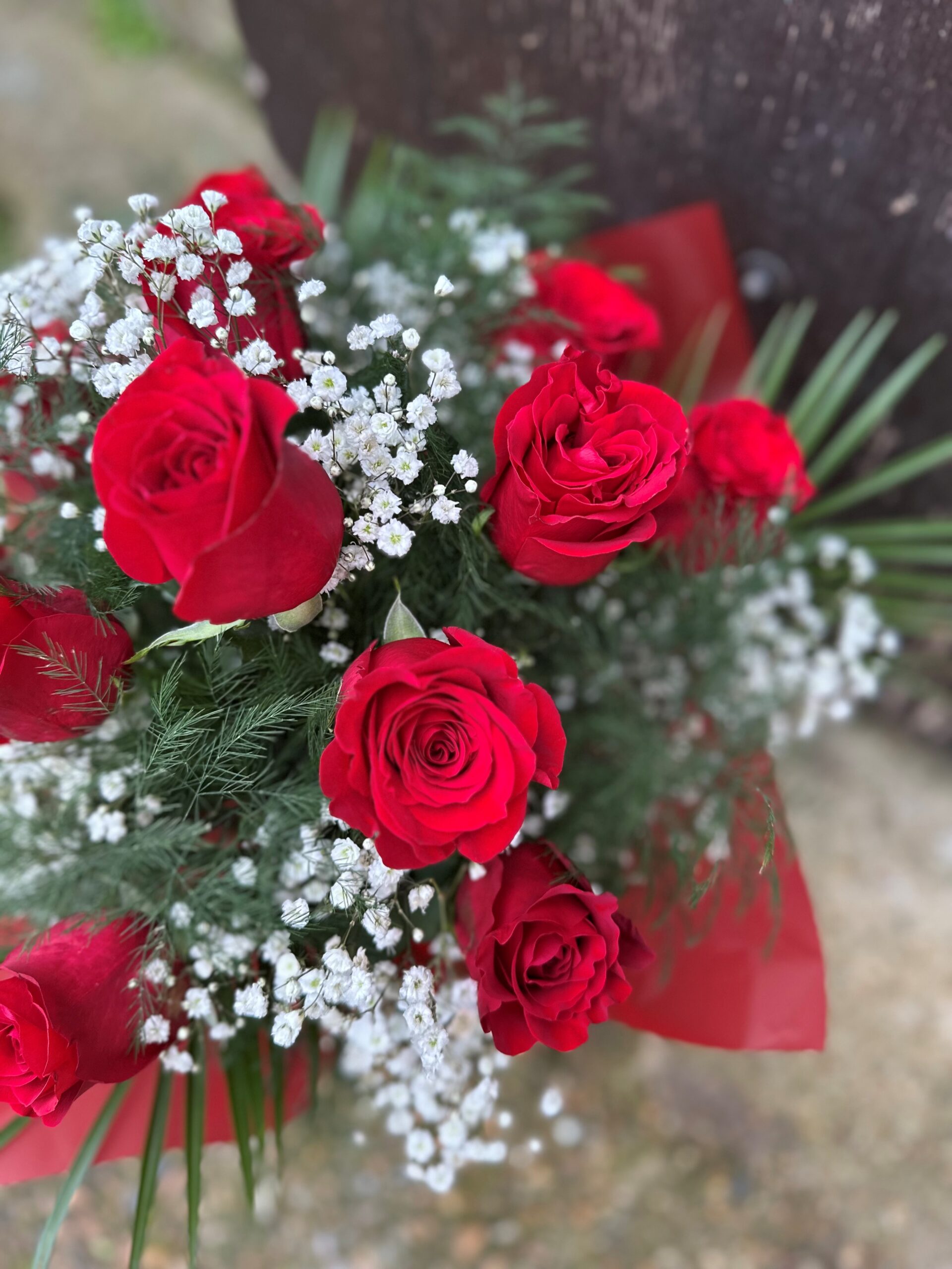 12 Red Rose Large Gift Bag - Image 2